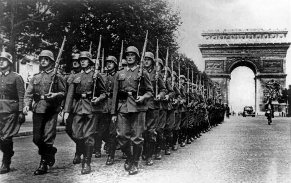 Operation Squabble was a propaganda mission performed by a single RAF plane over Paris on June 12, 1942. What did the plane do? (Photo does not necessarily show the correct answer.)