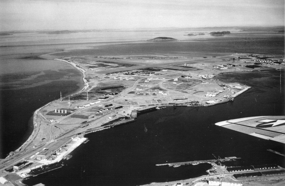 The destroyers-for-bases deal gave Britain 50 old U.S. destroyers in exchange for land grants in British possessions which allowed the U.S. to build naval and air bases there. How long was the lease on the bases specified to be?