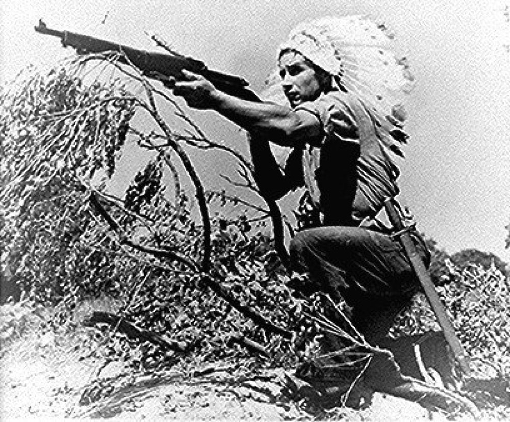 Which Native American nation living in the United States made its own separate declaration of war on the Axis powers?