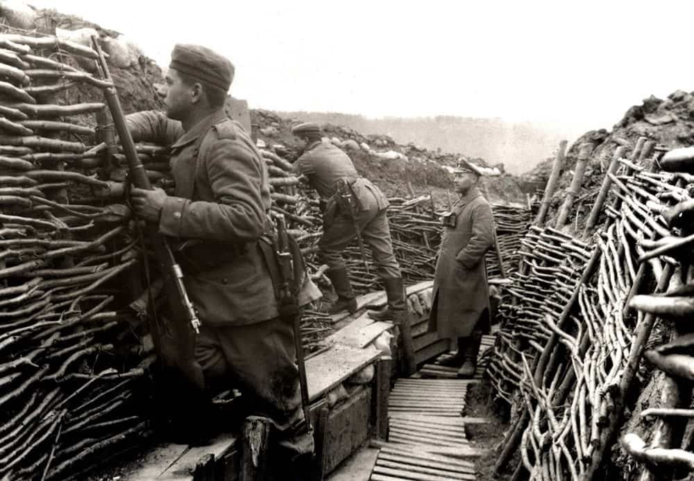 What was the purpose of a “travel trench” during the trench warfare of World War I?