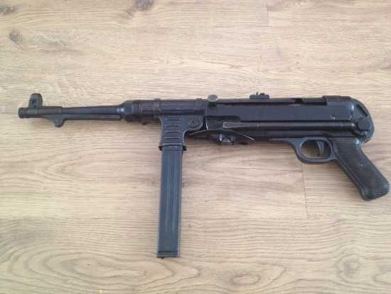 Can you identify this submachine gun?