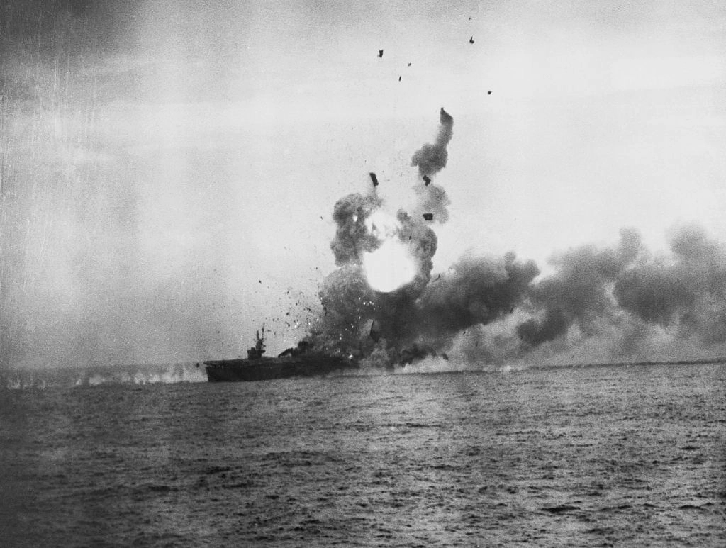 How many Allied carriers have been sunk by Japanese kamikaze planes during the war? 