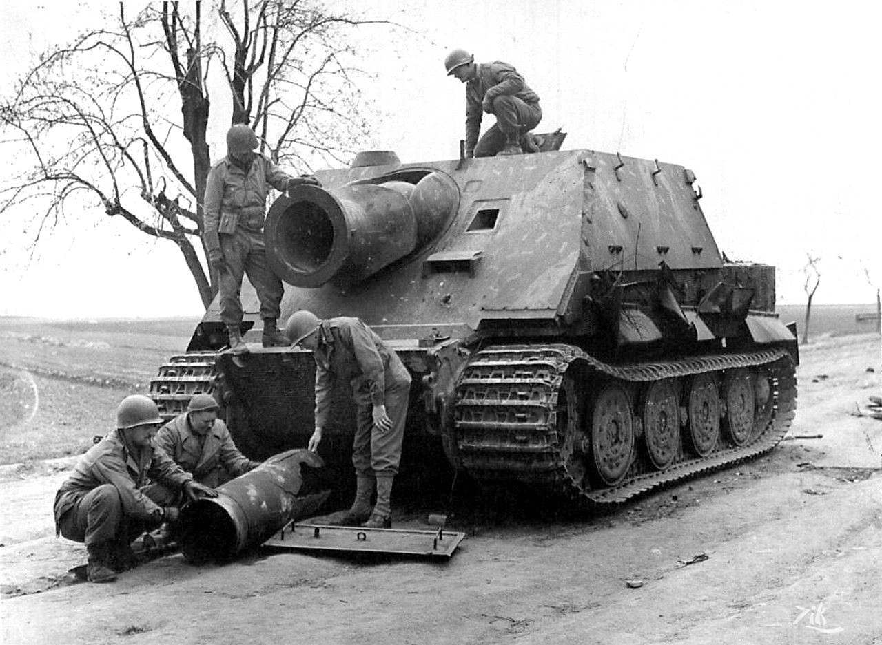 The Sturmtiger assault gun was produced in very low numbers, but remains a distinctive German vehicle. What earlier vehicle's hull did the design use?